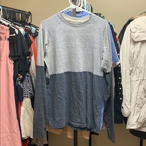 Men’s a Color Block Shirt - Size L